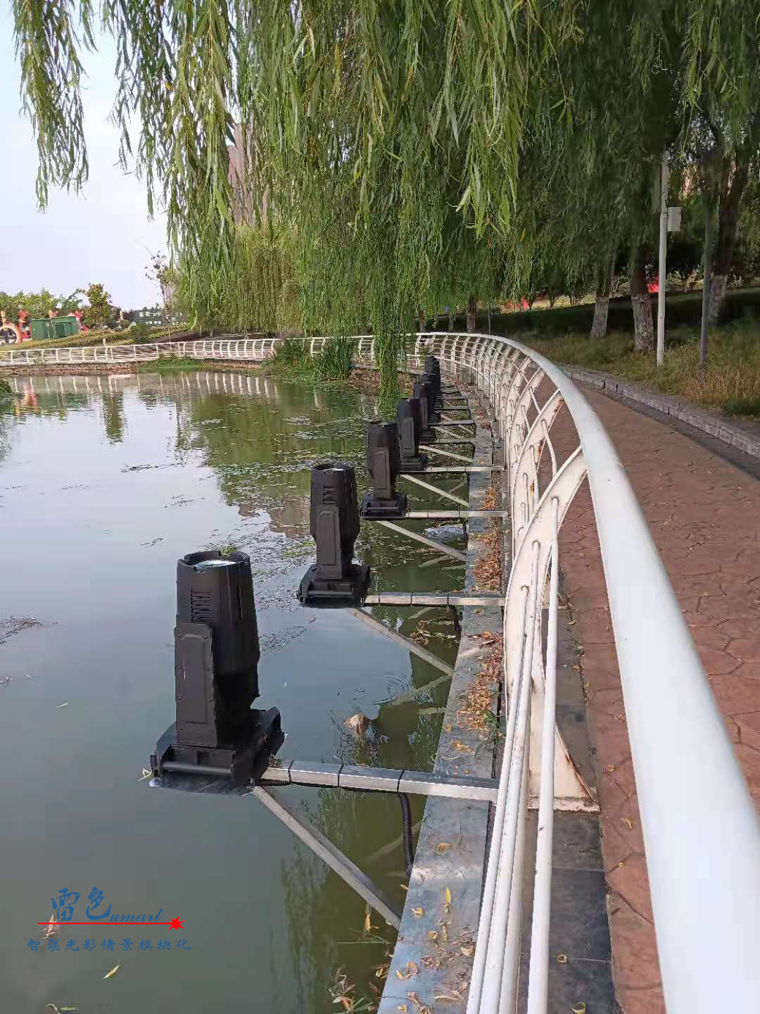 由雷色光电打造的“大美漯河·水韵西城”共庆百年华诞月湾湖之夜主题灯光秀上演啦!(图18) 由雷色光电打造的“大美漯河·水韵西城”共庆百年华诞月湾湖之夜主题灯光秀上演啦!(图18)
