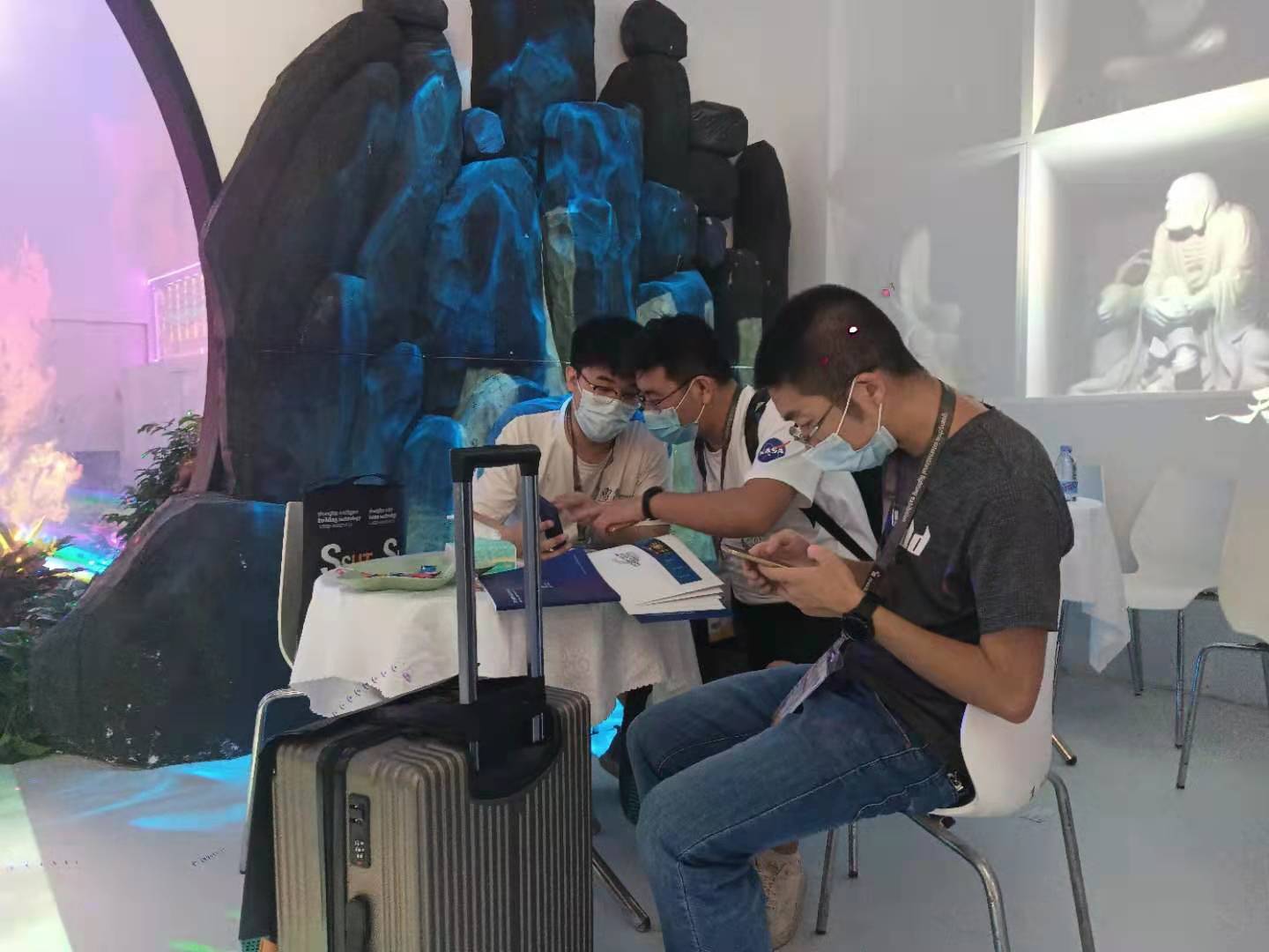 2021第26届广州国际照明展览会(光亚展)雷色印象空间震撼展出!(图11) 2021第26届广州国际照明展览会(光亚展)雷色印象空间震撼展出!(图11)