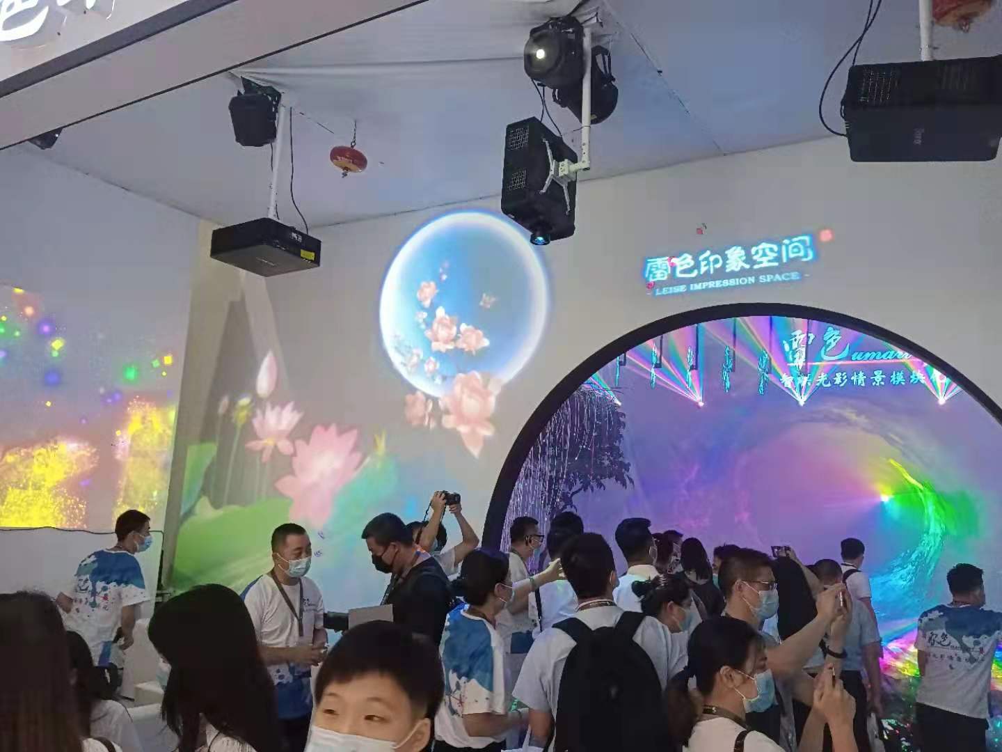 2021第26届广州国际照明展览会（光亚展）雷色印象空间震撼展出！(图6)