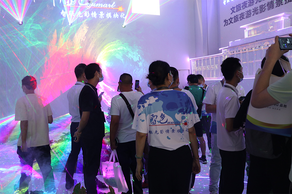 第26届广州国际照明展览会(光亚展)完美收官,雷色光电惊艳全场!(图5) 第26届广州国际照明展览会(光亚展)完美收官,雷色光电惊艳全场!(图5)