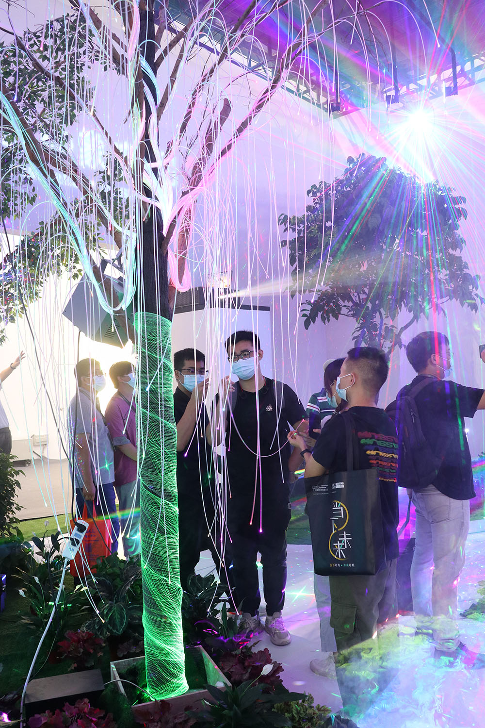 第26届广州国际照明展览会(光亚展)完美收官,雷色光电惊艳全场!(图22) 第26届广州国际照明展览会(光亚展)完美收官,雷色光电惊艳全场!(图22)